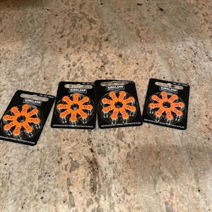 NWT Kirkland Signature 32 Hearing aid batteries